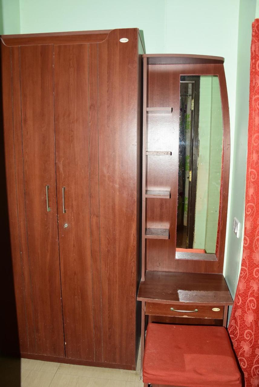 Hotel Delta Executive Shirdi Exterior foto